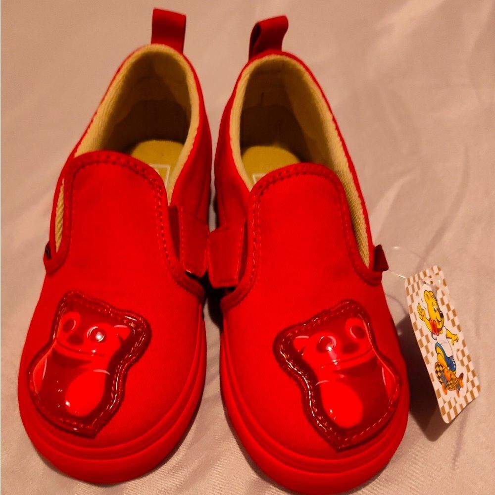 NWT HARIBO GUMMY BEAR VANS KIDS SIZE 12
